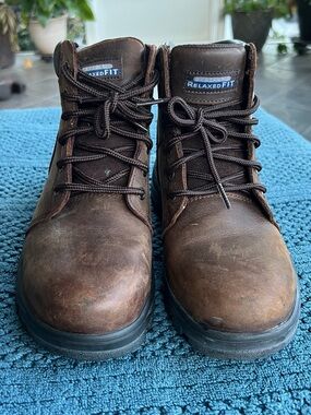 Skechers Relaxed Fit Brown Leather Chukka Boots